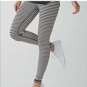 Lululemon leggings size 6